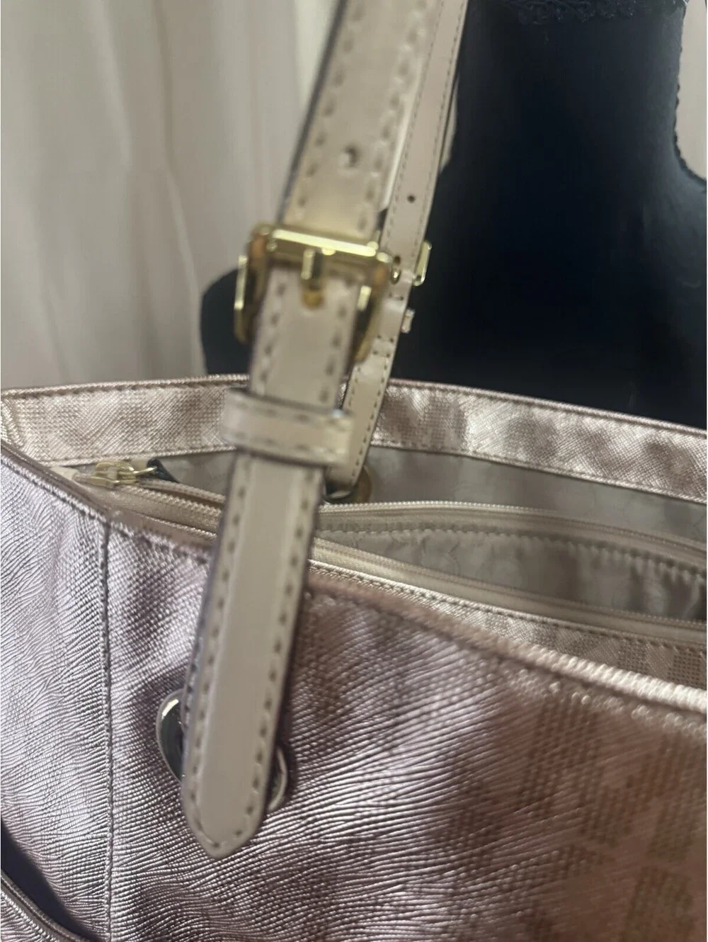 Michael Kors Large Metallic Rose Gold MK Logo Tote Shoulder Bag Gold Hardware